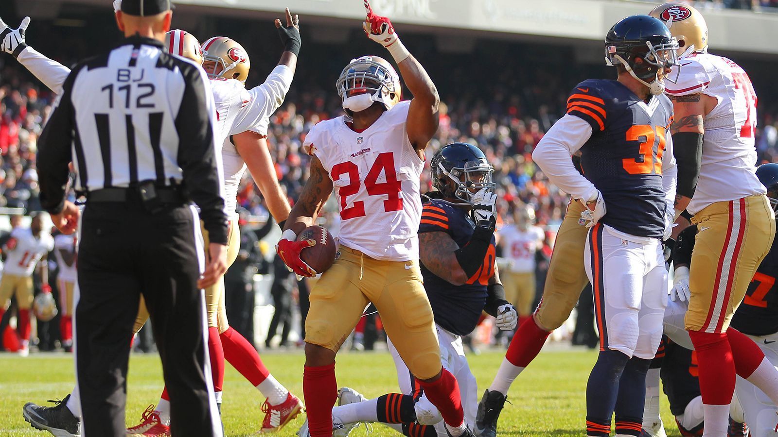 
                <strong>Platz 24: San Francisco 49ers </strong><br>
                &#x2022; 745 Touchdowns<br>
              