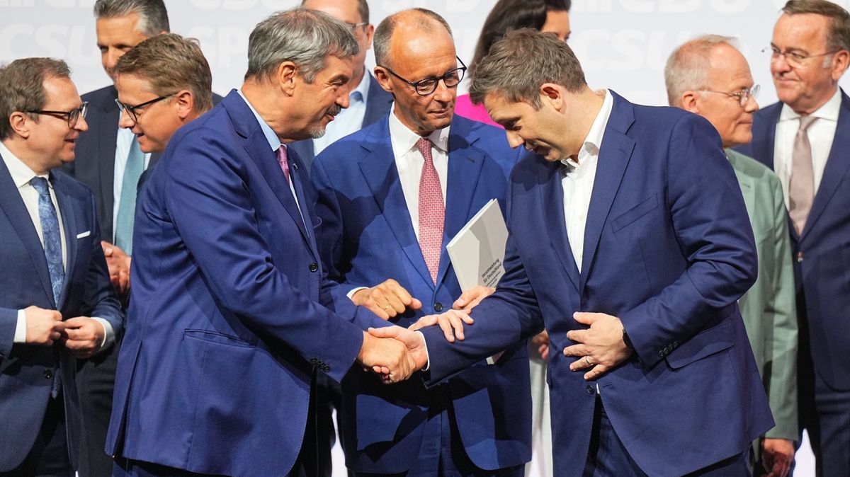 Laut einer Umfrage will eine Mehrheit der Deutschen der neuen Regierung eine Chance geben. 