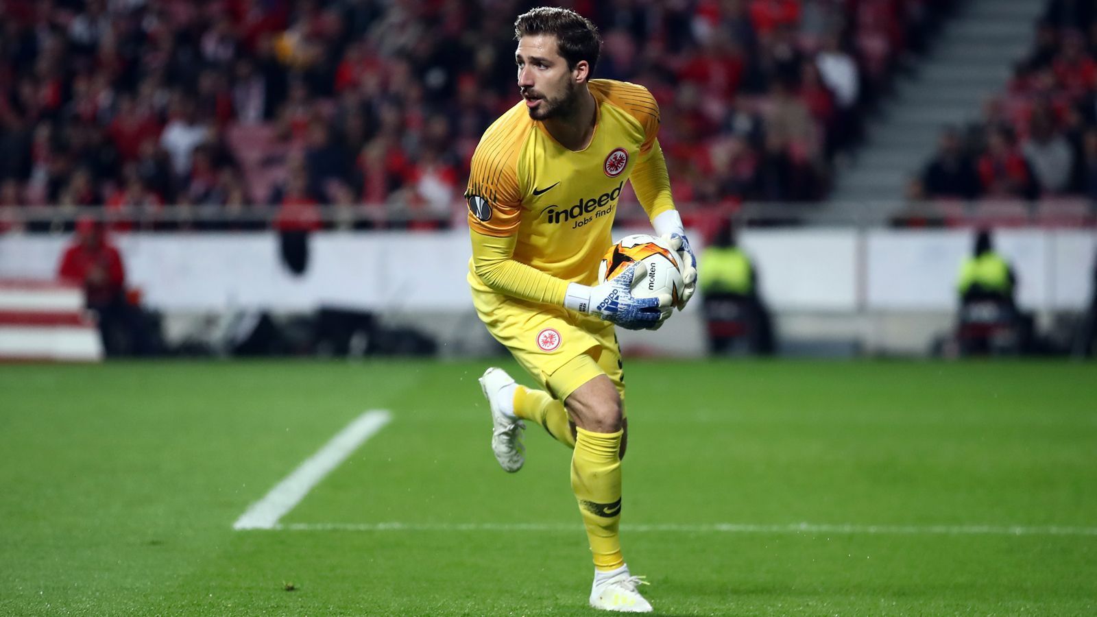 
                <strong>Kevin Trapp (Eintracht Frankfurt)</strong><br>
                Absolvierte Spiele im Wettbewerb 2018/19: 12
              