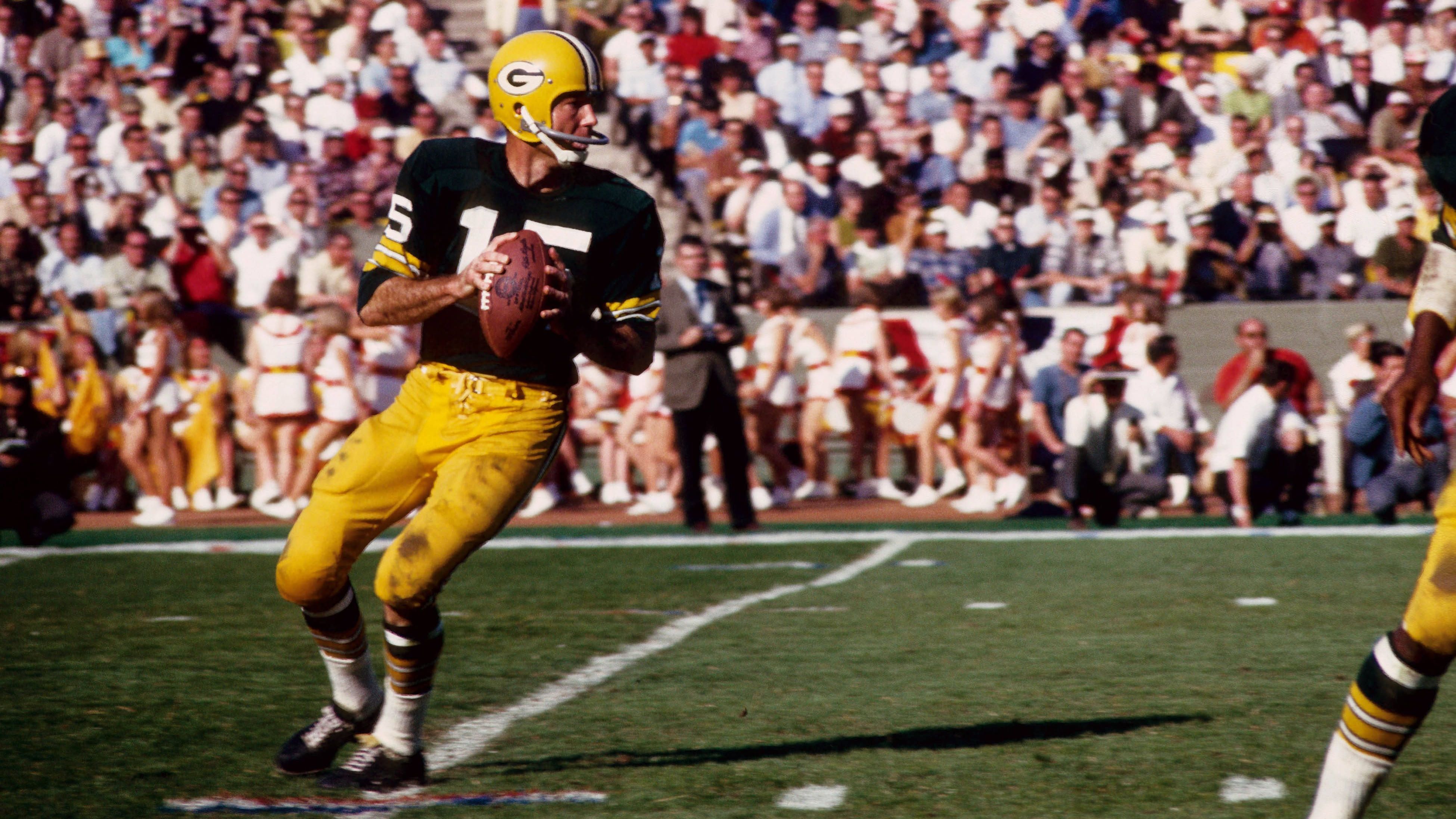 <strong>Bart Starr (1967 &amp; 1968) - Quarterback, Green Bay Packers</strong>