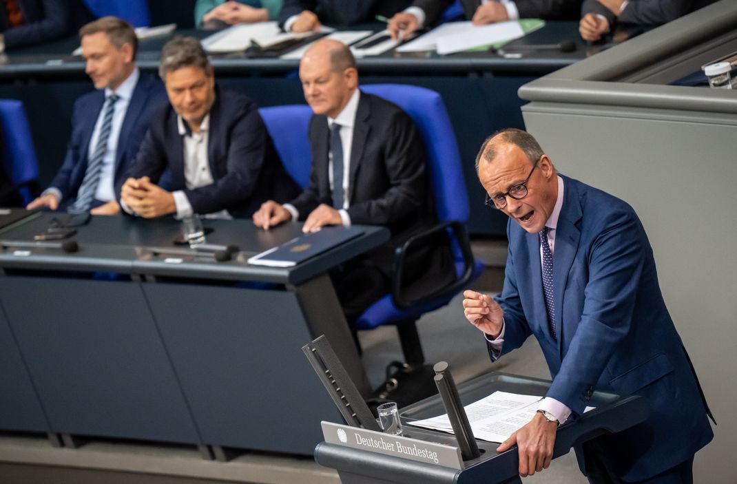 Einer aktuellen Umfrage zufolge steigt die Beliebtheit des CDU-Chefs Merz.