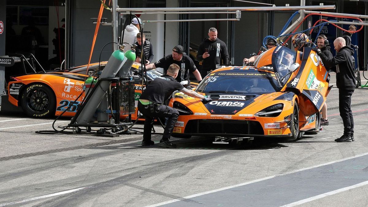 Kann Clemens Schmid in einer Woche wieder in den McLaren-Boliden einsteigen?