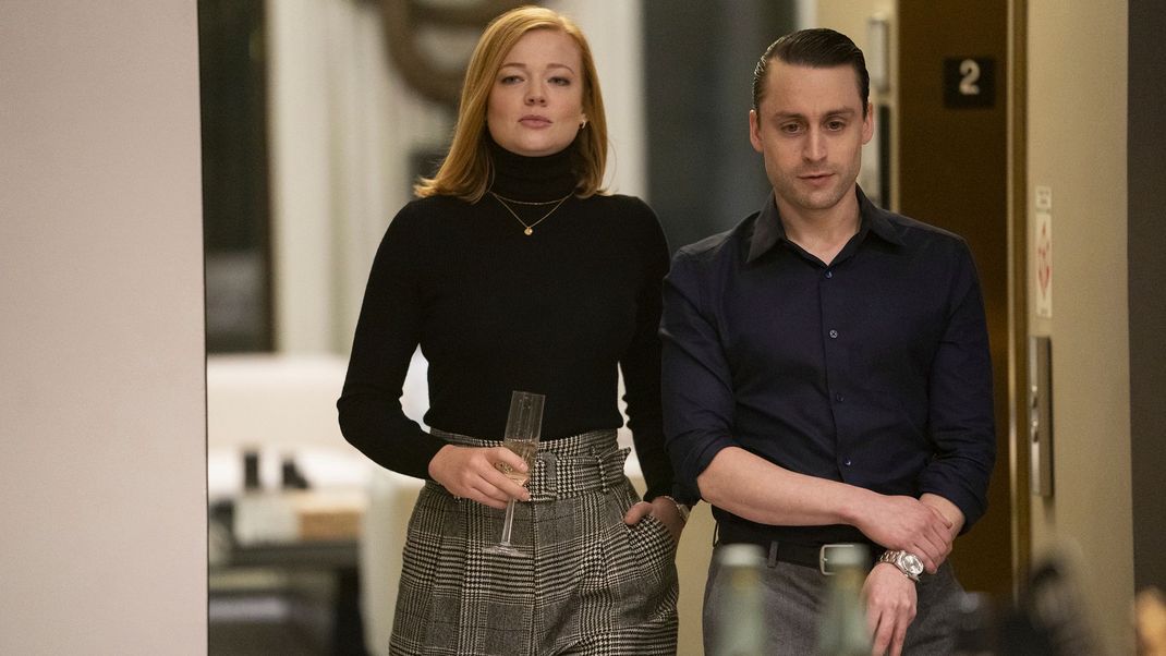 Die Roy-Geschwister in der Serie "Succession" haben den Old Money-Look perfektioniertt