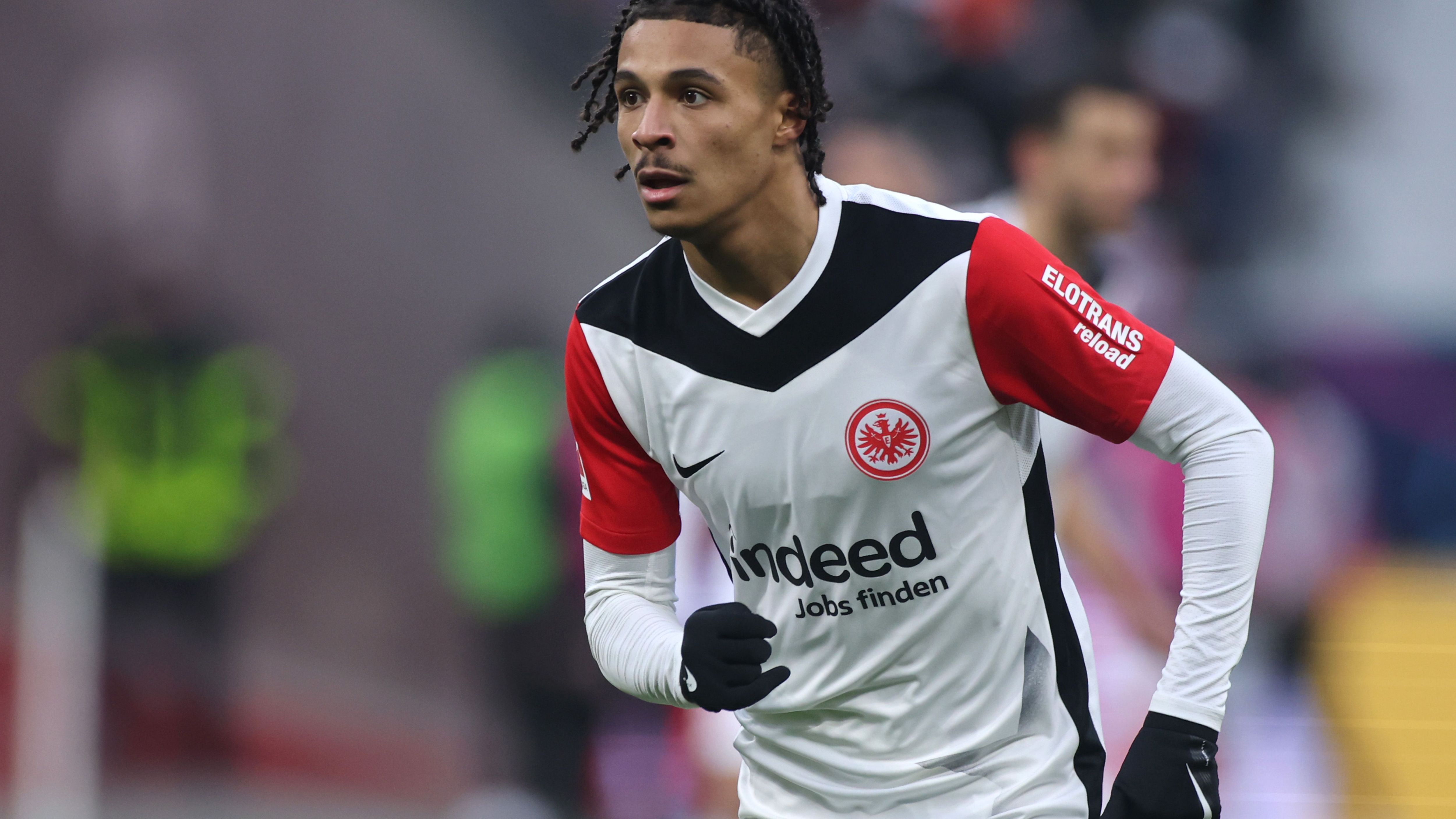 <strong>Jean-Mattéo Bahoya (Eintracht Frankfurt) - Frankreich</strong><br>Auch Frankfurts Außenstürmer Jean-Mattéo Bahoya taucht im Kader der Bleus auf. Der 20 Jahre alte Frankfurter war in der vergangenen Saison meist nur als Joker aktiv und konnte sieben Scorer liefern. Für die französische U21 hat er noch kein Spiel auf dem Konto.