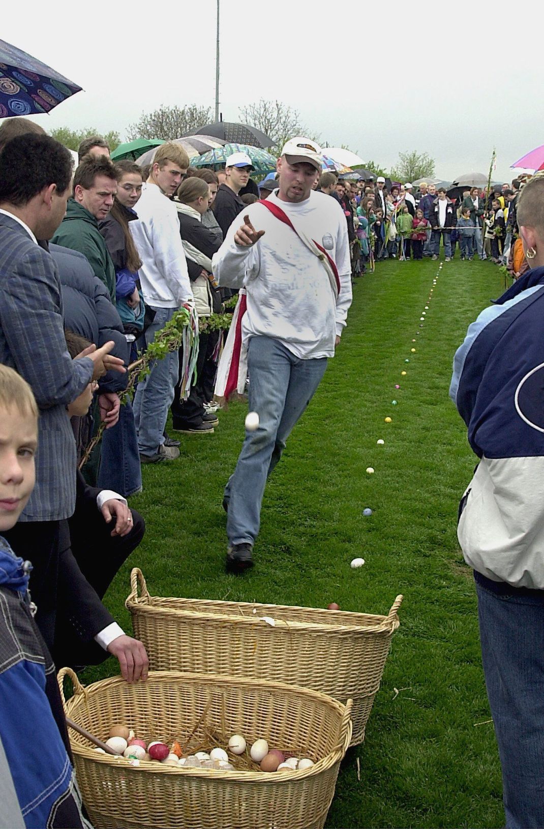 Auch eine lange Tradition nach Ostern hat der Remlinger Eierlauf. Er findet jedes Jahr am Ostermontag statt.