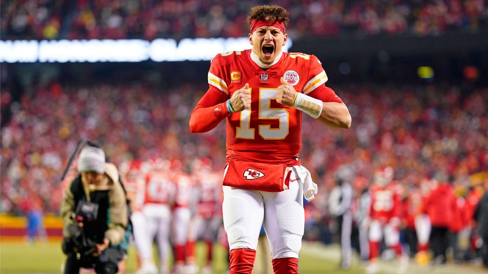 
                <strong>Most Valuable Player</strong><br>
                &#x2022; Patrick Mahomes<br>&#x2022; Quarterback<br>&#x2022; Kansas City Chiefs<br>
              