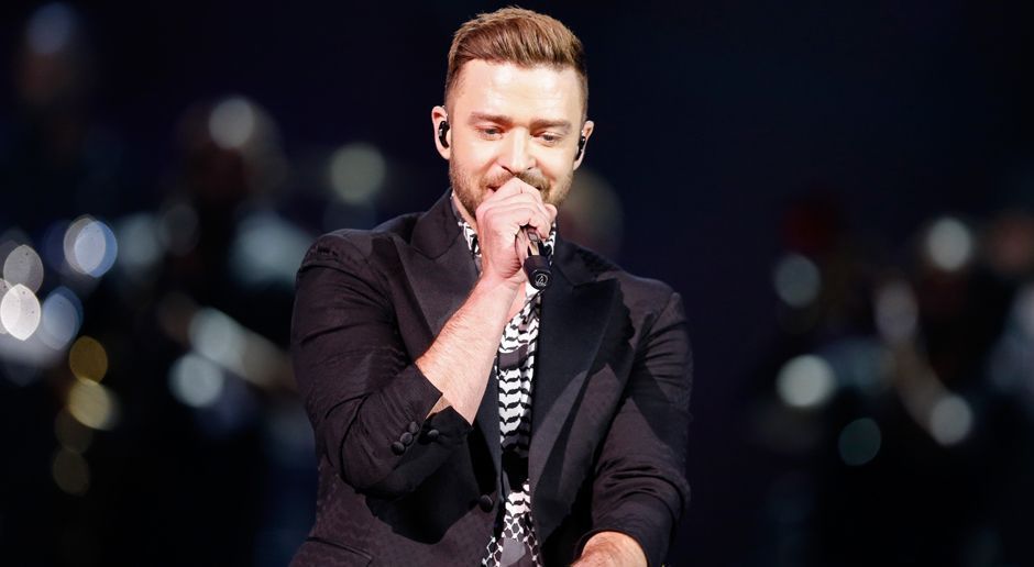 
                <strong>Justin Timberlake wird Halftime-Act 2018</strong><br>
                Justin Timberlake wird als Haupt-Act in der Halbzeit des Super Bowls 2018 am 4. Februar in Minneapolis auftreten. Dem 36-Jährigen wird diese Ehre bereits zum dritten Mal zuteil - als erstem Solo-Künstler überhaupt. Sein bisher letzter Auftritt 2004 ging als Skandal in die Super-Bowl-Geschichte ein. ran.de wirft einen Blick zurück.
              