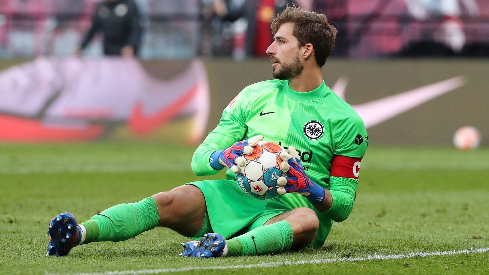 
                <strong>Gegentore</strong><br>
                Trapp: 47 Gegentore hagelte es für Trapp in diesem Zeitraum - 1,3 pro Partie.Ter Stegen: Der gebürtige Mönchengladbacher kassierte bisher 45 Gegentreffer in dieser Saison - das sind 1,15 pro Partie.
              