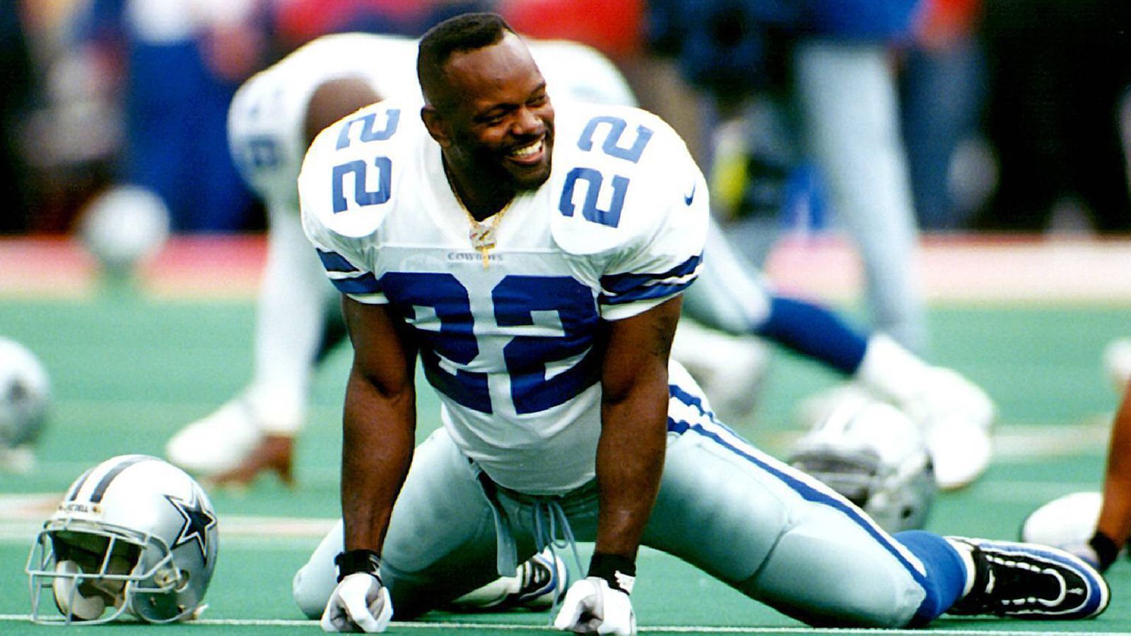 
                <strong>Rushing Yards: Emmitt Smith</strong><br>
                1. Emmitt Smith (1990 - 2004, Dallas Cowboys, Arizona Cardinals) 1.178 Yards -2. Barry Sanders (1989 - 1998, Detroit Lions) 931 Yards -3. Tony Dorsett (1977 - 1988, Dallas Cowboys, Denver Broncos) 723 Yards
              