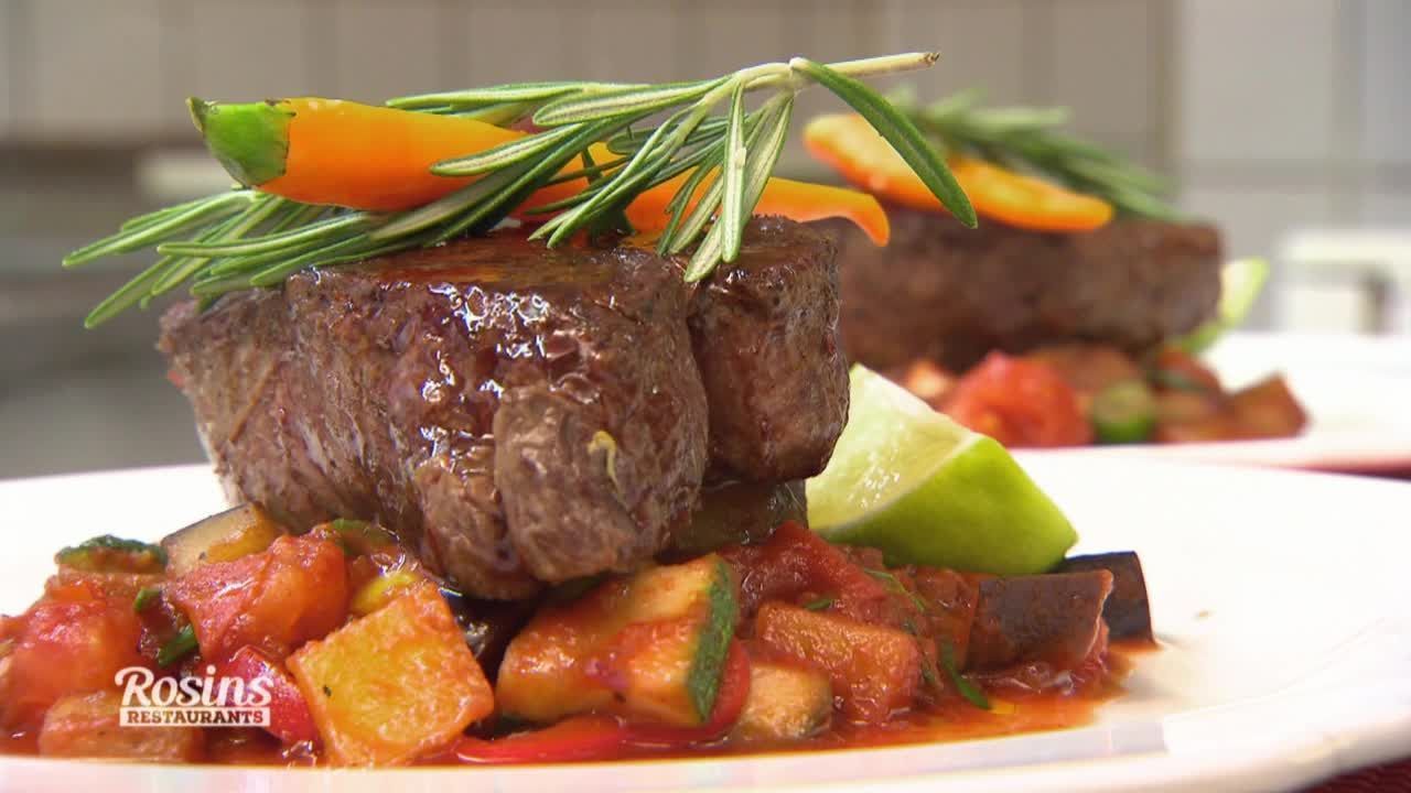 Steak mit Tex-Mex-Gemüse und Chilisauce