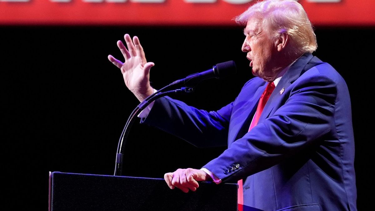 23. September 2024, USA: Donald Trump bei einer Wahlkampfveranstaltung in der Ed-Fry-Arena der Indiana University of Pennsylvania in Indiana, Pennsylvania