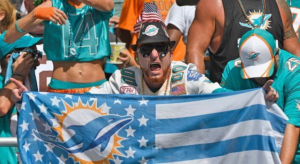 
                <strong>Platz 14: Miami Dolphins</strong><br>
                Finanzieller Aufwand: 21.Social Media Support: 20.Fanbase auswärts: 7.
              