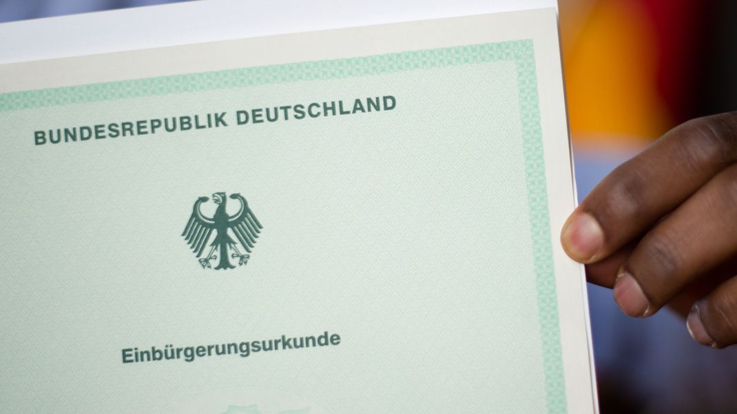 Einbürgerungsurkunde der Bundesrepublik Deutschland