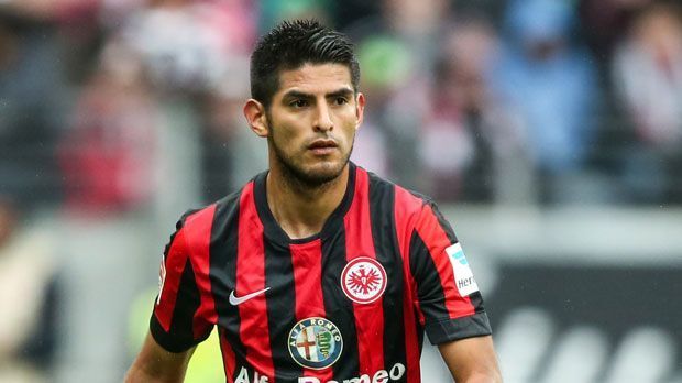 
                <strong>Carlos Zambrano (Eintracht Frankfurt)</strong><br>
                Carlos Zambrano: Der peruanische Verteidiger schießt gerne übers Ziel hinaus und flog bei Eintracht Frankfurt schon oft wegen seiner harten Foulspiele oder seiner temperamentvollen Proteste gegenüber dem Schiedsrichter vom Platz. 
              