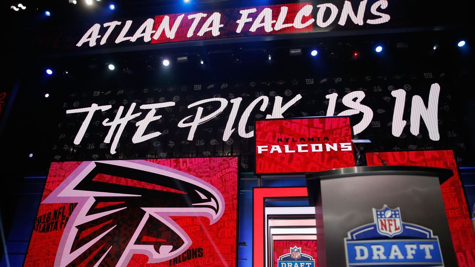 
                <strong>Atlanta Falcons </strong><br>
                &#x2022; 1. Runde (Pick 4: Kyle Pitts) - <br>&#x2022; 2. Runde (Pick 40: Richie Grant) - <br>&#x2022; 3. Runde (Pick 68: Jalen Mayfield) - <br>&#x2022; 4. Runde (Pick 114: Drew Dalman) - <br>&#x2022; 5. Runde (Pick 148: Ta'Quon Graham, Pick 182: Adetokunbo Ogundeji, Pick 183: Avery Williams) - <br>&#x2022; 6. Runde (Pick 187: Frank Darby)<br>
              