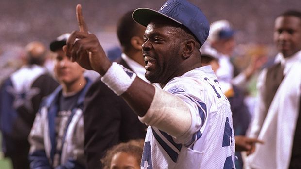 
                <strong>Running Back: Emmitt Smith</strong><br>
                Running Back: Emmitt Smith. Super-Bowl-Gewinner XXVII, XXVIII, XXX, Super-Bowl-MVP XXVII mit den Dallas Cowboys.
              