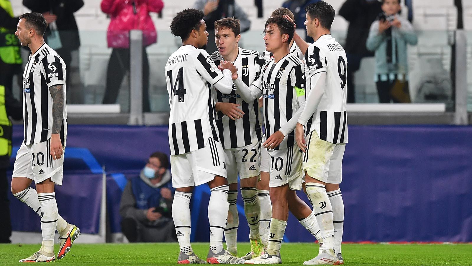 
                <strong>5. Platz: Juventus Turin</strong><br>
                Tore im Europapokal: 468 in 291 Spielen (151 Siege)
              