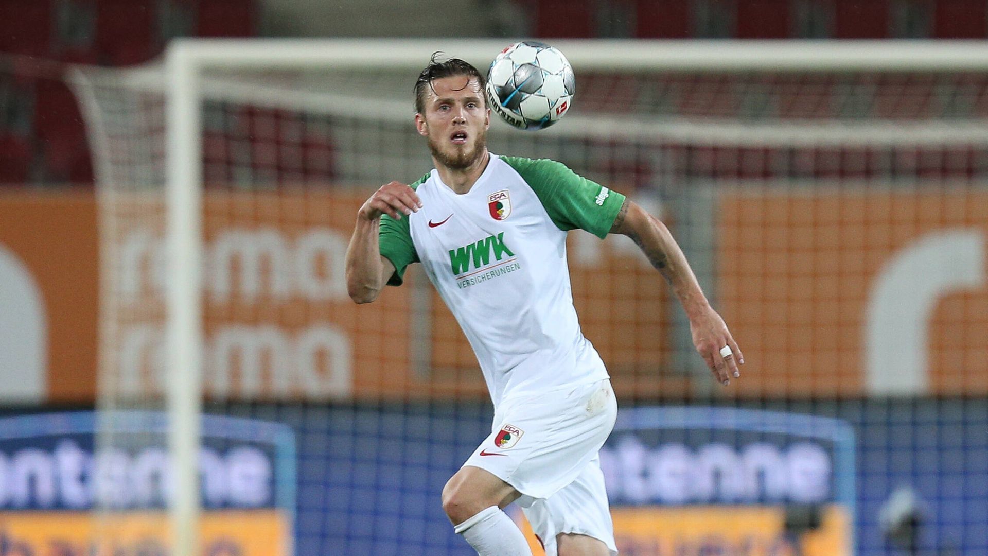 
                <strong>Jeffrey Gouweleeuw (FC Augsburg)</strong><br>
                "Ich habe es lieber, dass wir so verlieren, als wenn wir alle Kacka in der Hose haben so wie gegen Freiburg"(Der Augsburger Jeffrey Gouweleeuw nach dem 2:3 gegen Mönchengladbach am 24. Spieltag)
              