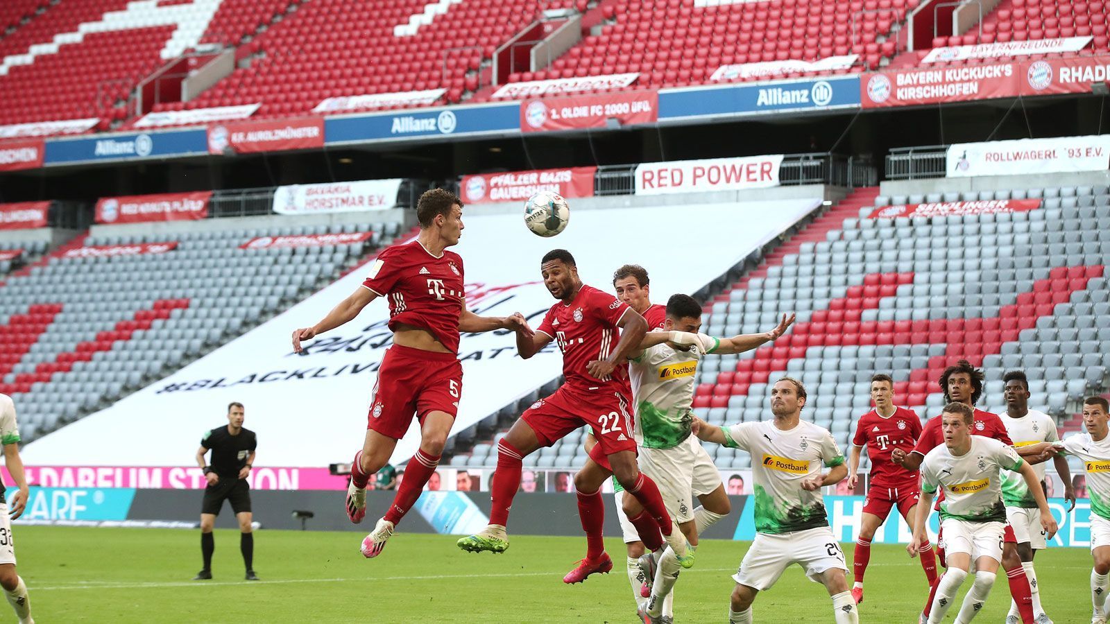 
                <strong>Deutscher Meister und Corona-Meister</strong><br>
                Der FC Bayern war es auch, der die Zwangspause durch die Corona-Pandemie und die Umstellung auf Geisterspiele am besten meisterte. Sieben Spiele, sieben Siege, 20:5 Tore. So lautet die makellose Bilanz nach dem Neustart. Die Münchner dürfen sich also nicht nur Deutscher Meister, sondern wohl auch Corona-Meister nennen.
              