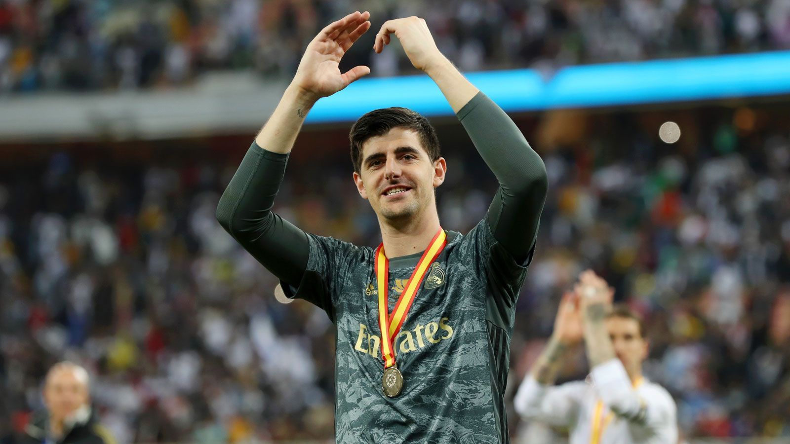 
                <strong>Platz 5: Thibaut Courtois (Belgien)</strong><br>
                Verein: Real Madrid -Marktwert: 75 Millionen Euro -Marktwertsprung seit Juli: + 27 Millionen Euro
              