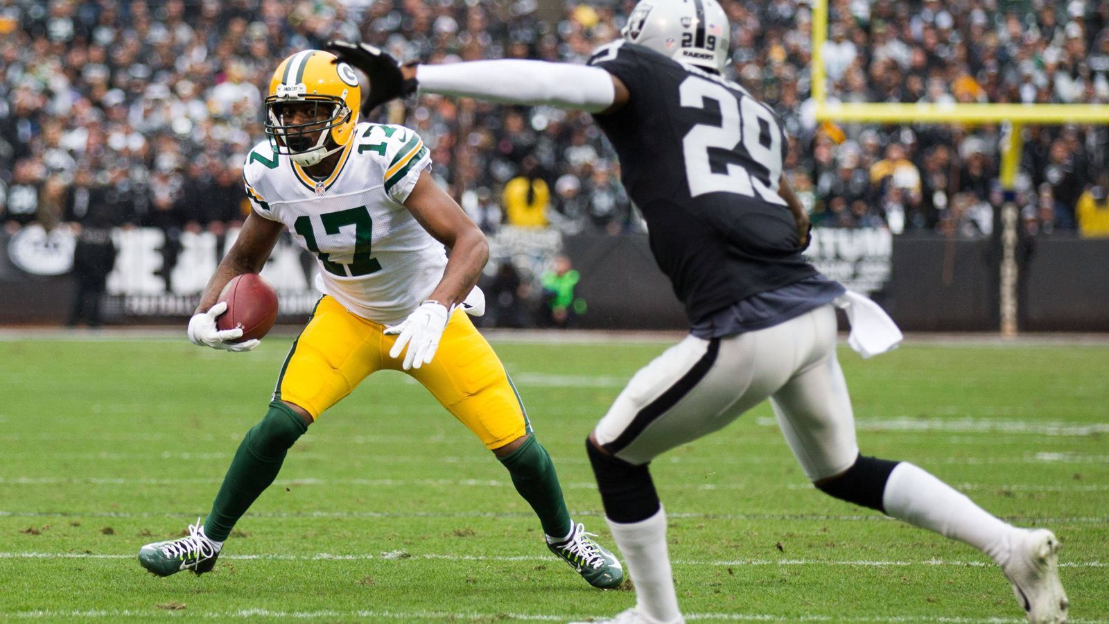 
                <strong>Davante Adams - Green Bay Packers at Las Vegas Raiders (Week 5)</strong><br>
                Nach acht Jahren in Green Bay wechselte Davante Adams vor der vergangenen Saison nach Las Vegas. Nun kommt es zum Wiedersehen mit der alten Liebe: die Raiders treffen am 5. Spieltag zu Hause auf die Packers.
              