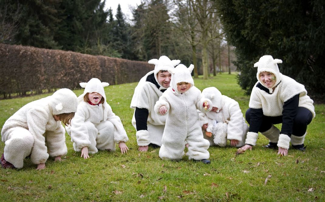 So oder so ähnlich könnte Ihre Verkleidung als Schafsfamilie aussehen.