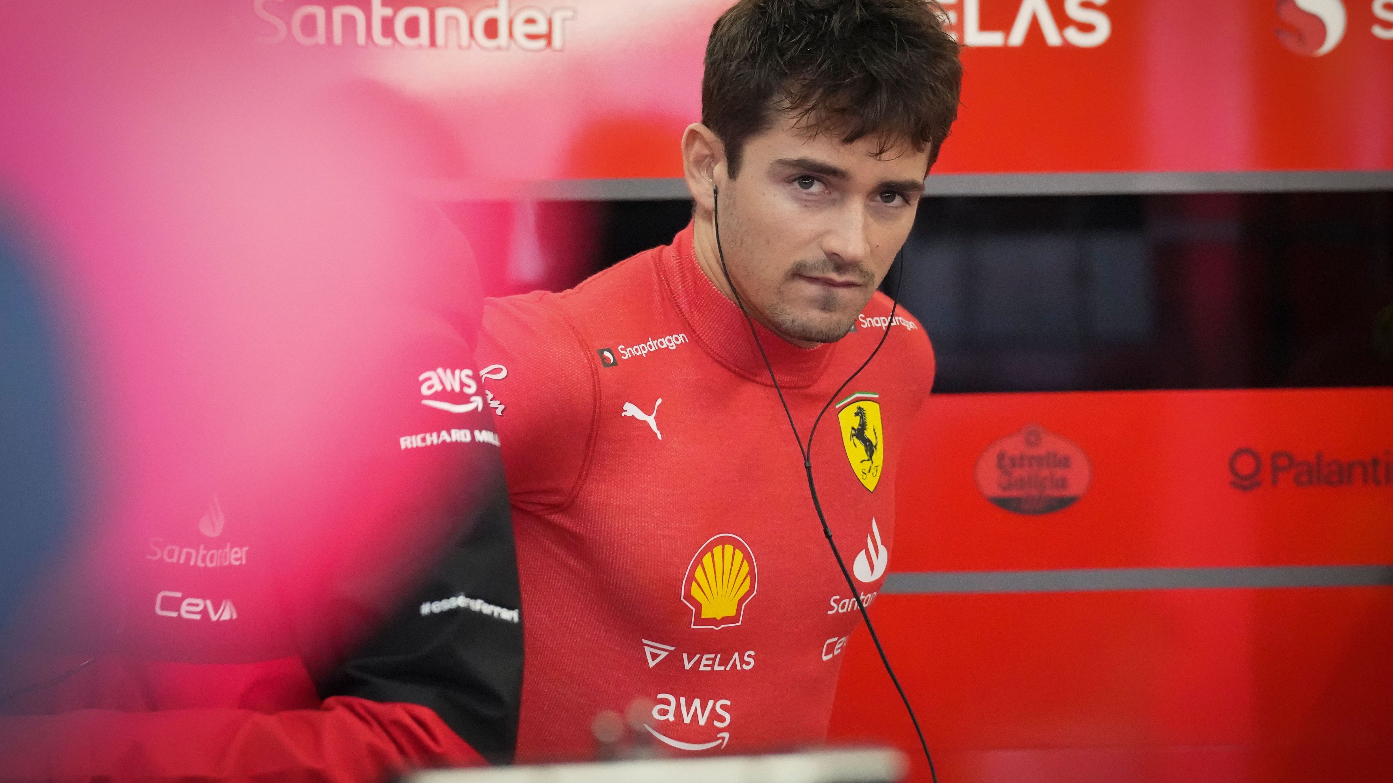 Großer Preis von Japan: Ferrari-Pilot Charles Leclerc aus Monaco bereitet sich auf das erste Freie Training vor.