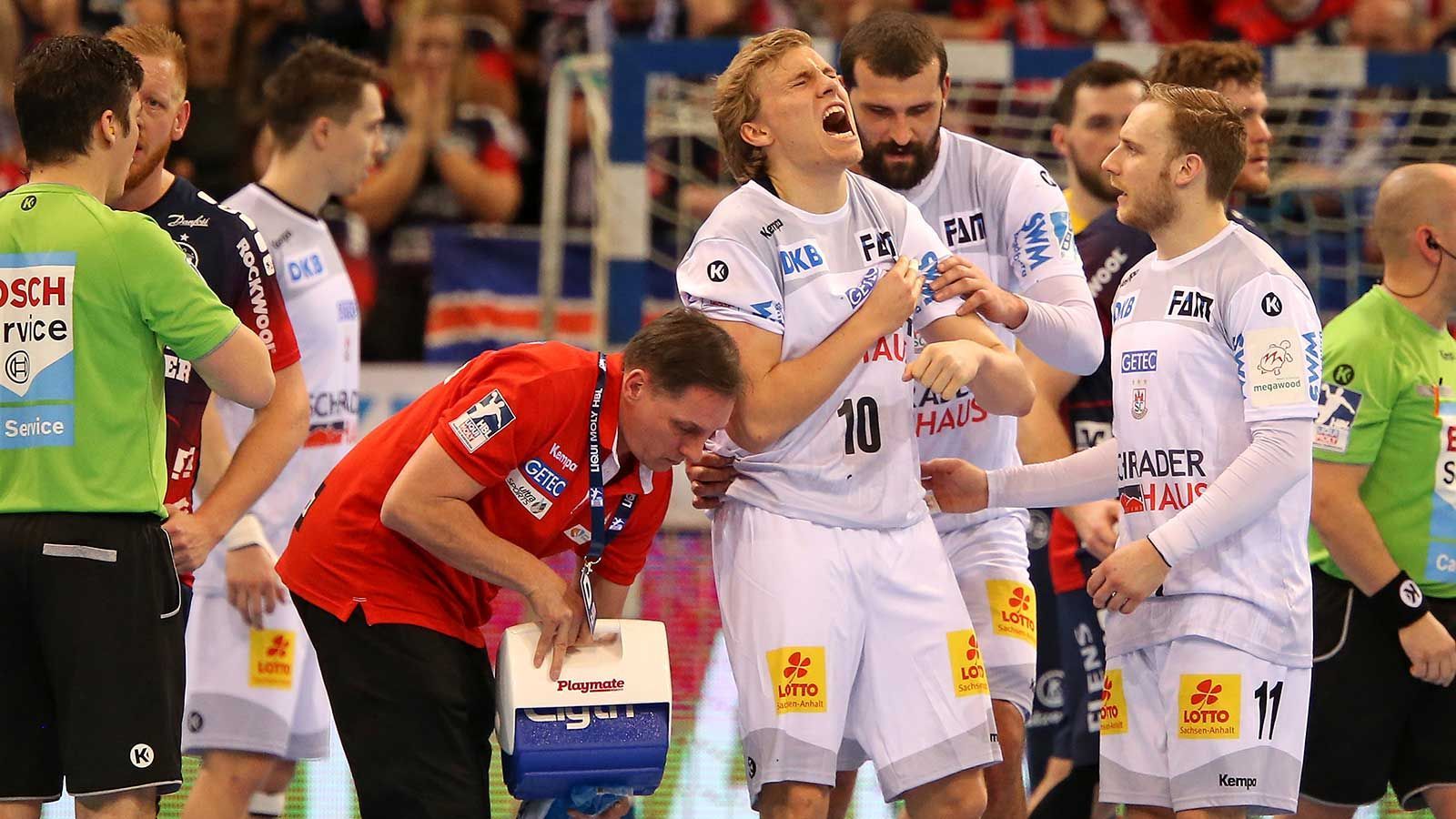 <strong>Islands größter Hoffnungsträger war lange verletzt</strong> <br>Kristjansson hatte sich im Juni beim CL-Halbfinaltriumph gegen Barcelona die Schulter am Wurfarm ausgekugelt, spielte trotzdem das Finale, musste operiert werden und kehrte erst im Dezember zurück. Auf ihm ruhen die Hoffnungen der Isländer für eine erfolgreiche EM, allerdings ist fraglich, wie leistungsfähig er nach der langen Pause ist.