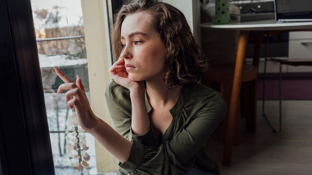 Kein Glück in der Liebe? Dann gehörst du womöglich zu den Sternzeichen, die im Frühling Pach in der Liebe haben. 