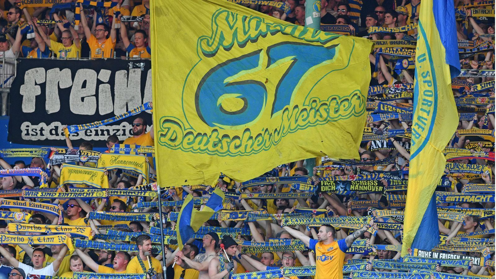 
                <strong>Platz 1: Eintracht Braunschweig</strong><br>
                Verkaufte Dauerkarten für die Saison 2019/20: 12.661
              