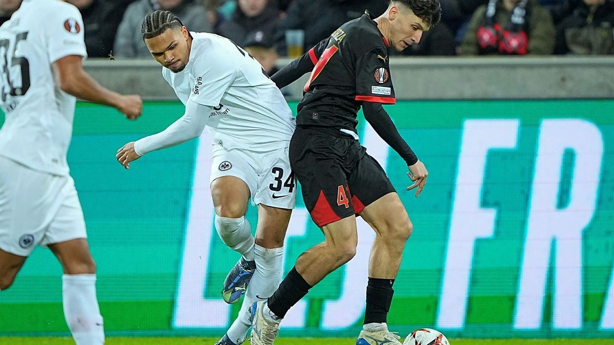 Nnamdi Collins (Nr. 34) träumt vom DFB-Team