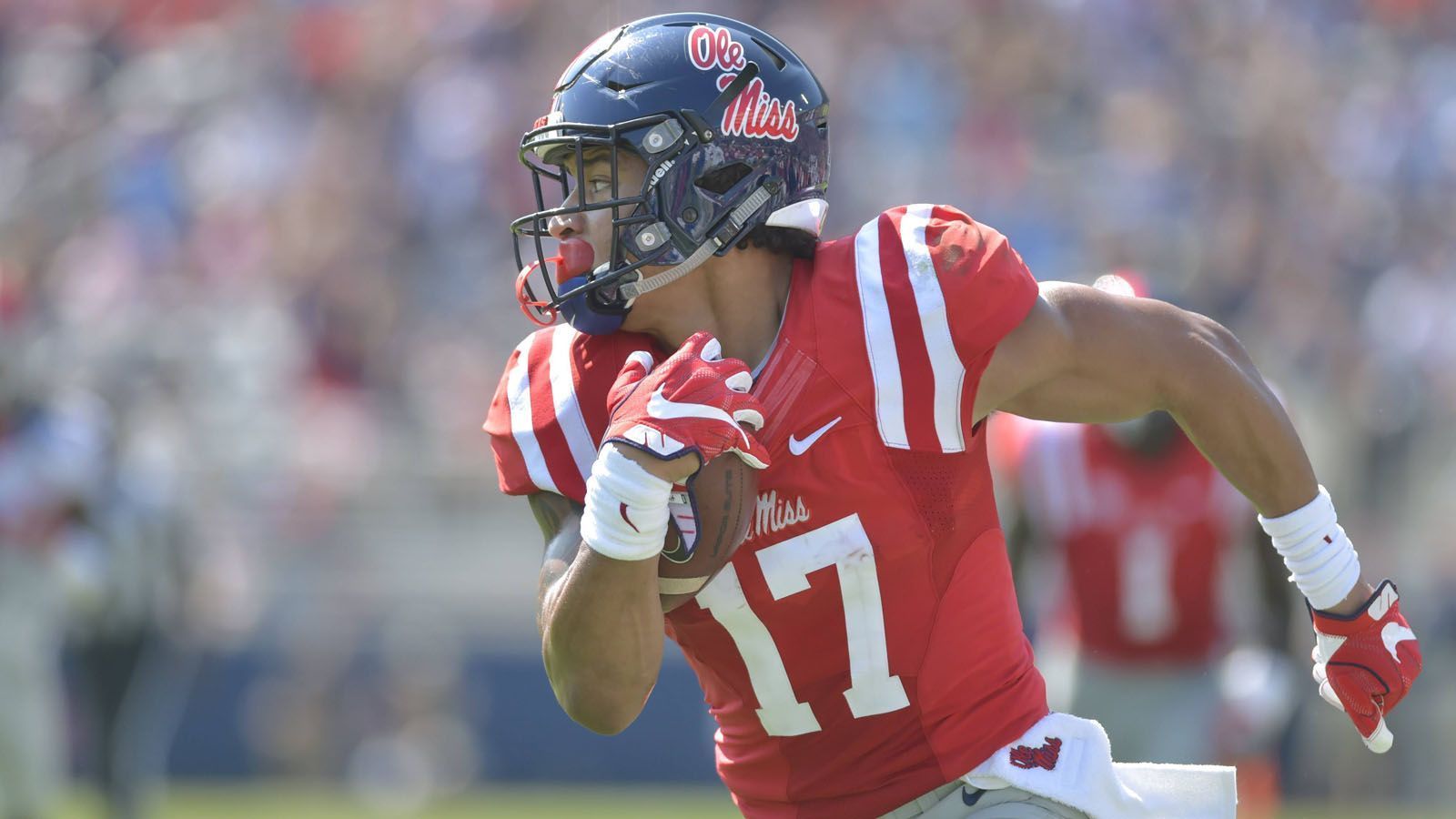 
                <strong>Evan Engram (New York Giants)</strong><br>
                College: Ole Miss RebelsPosition: Tight EndCollege-Stats: 2320 YDS - 15 TD - 162 RECIn der NFL seit: 2017
              