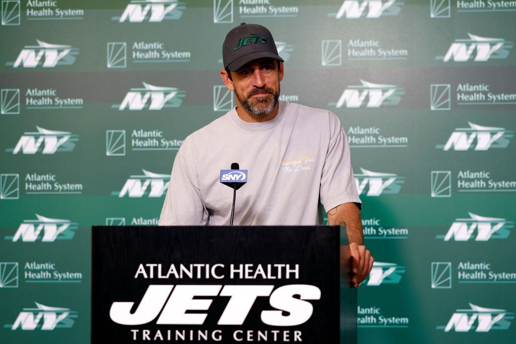 NFL: Absence at Jets minicamp – Aaron Rodgers escaped Ayahuasca?
