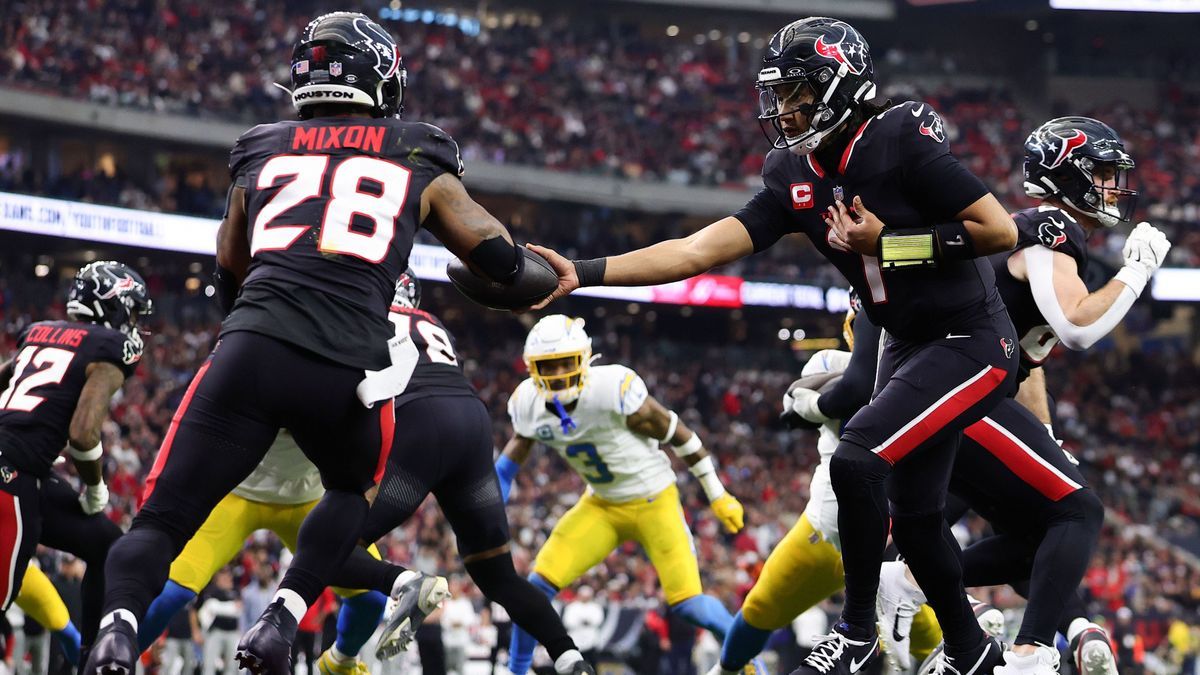 AFC Wild Card Playoffs: Los Angeles Chargers v Houston Texans