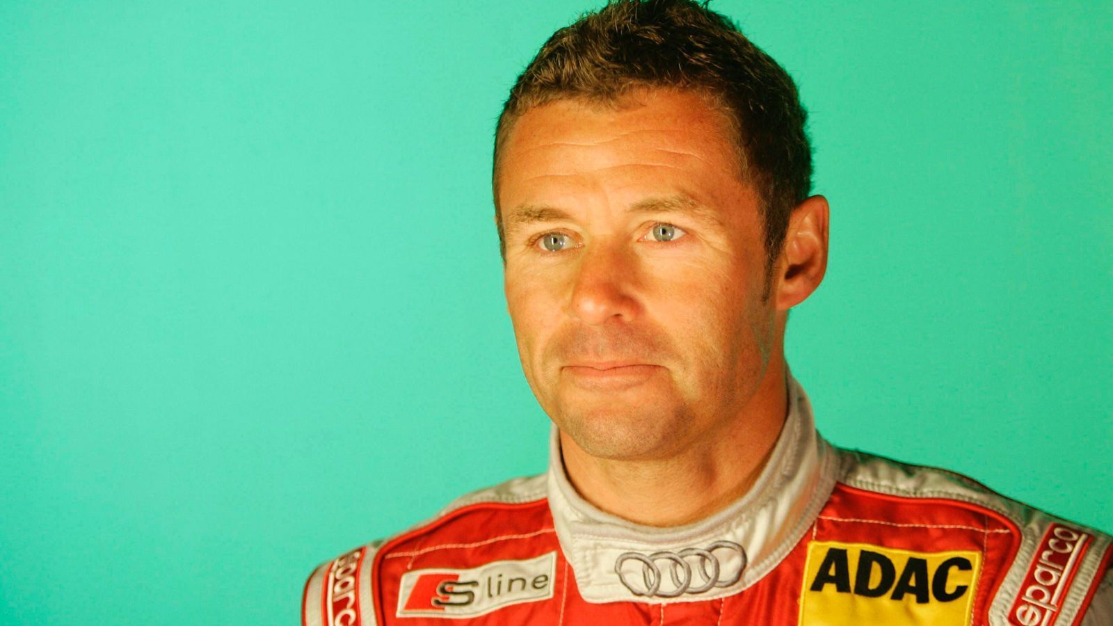 
                <strong>2004 - Tom Kristensen - Platz 4</strong><br>
                Tom Kristensen dürfte den meisten DTM-Fans, die zumindest in den frühen 90ern geboren worden sind, ein Begriff sein. Und der Däne startete furios in seine DTM-Karriere: mit dem vierten Platz! Das ist neben Lawson (2021) und Bortolotti (2022) die beste Platzierung für einen Rookie. Sein damaliger Teamkollege Christian Abt kam nur auf einen Zähler in der Saison. Das unterstreicht nochmal die Kristensen-Leistung.
              