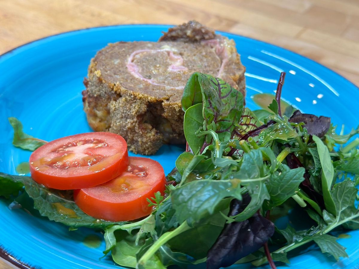 Frikadellen von Mutti auf Pfannenspitzkohl - Rezept