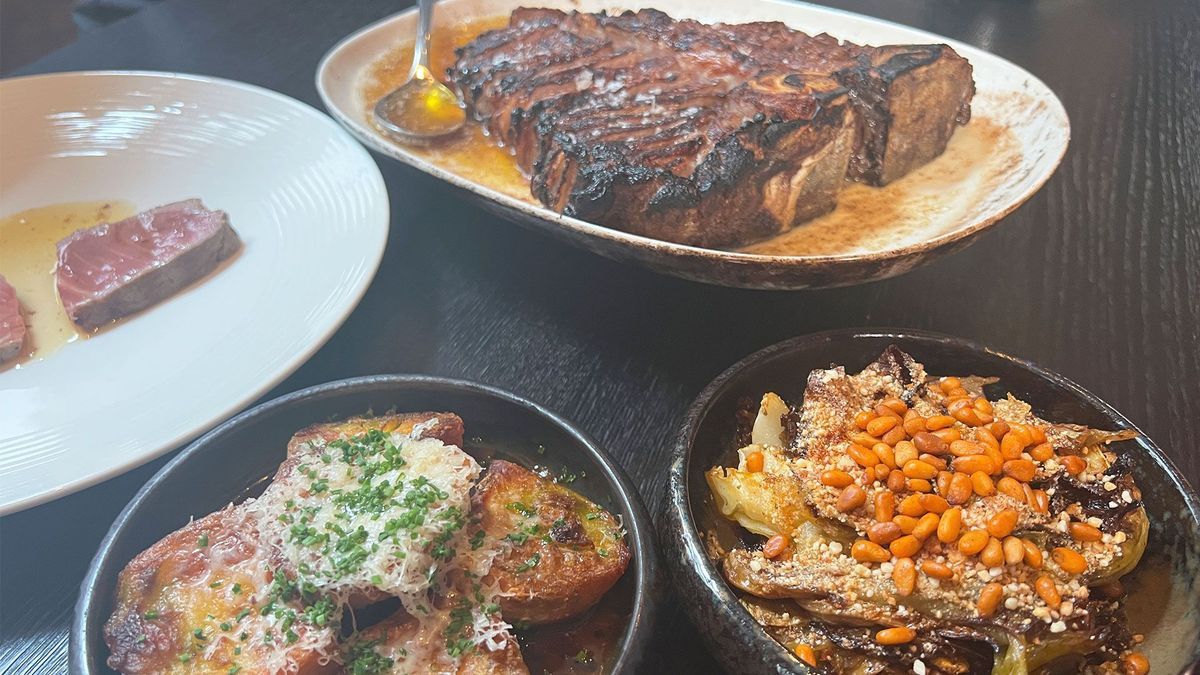 Dry aged Steak mit Mum’s Roast Potatoes und Stöcklkraut Richie’s Style