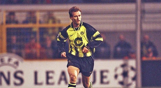 
                <strong>RV: Rene Schneider</strong><br>
                Borussia Dortmund1 Titel (1997)2 CL-Spiele, 52 Einsatzminuten 
              