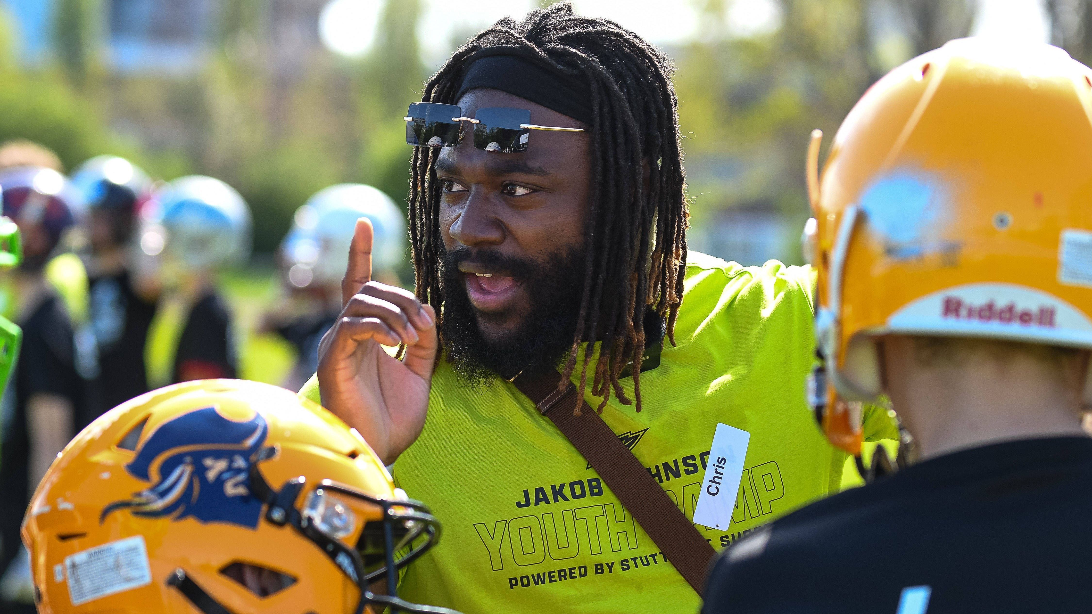 <strong>Chris Ezeala (LB, Stuttgart Surge)</strong><br>Chris Ezeala komplettiert das Trio von IPP-Spielern in der ELF. Der gebürtige Münchner verbrachte zwei Jahre bei den Baltimore Ravens. Dort wurde der gelernte Linebacker als Fullback eingesetzt. Nach einem kurzen Abstecher zu den Centurions und einer Saison bei den Saskatchewan Roughriders in Kanada steht er nun für den Vorjahresfinalisten Stuttgart Surge auf dem Feld.