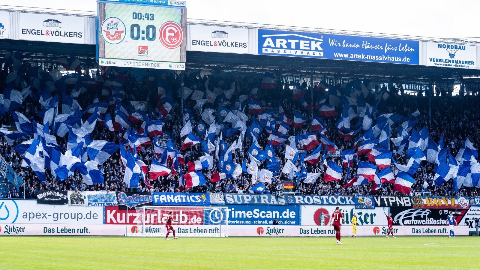 
                <strong>Platz 23: FC Hansa Rostock</strong><br>
                &#x2022; Liga: 2. Bundesliga<br>&#x2022; Zuschauerschnitt: 24.675<br>
              