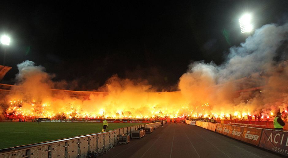
                <strong>Brennendes Stadion in Belgrad</strong><br>
                Angesichts der Wichtigkeit des Spiels - wenn Köln gewinnt, ist Belgrad raus - stehen die Chancen gut, dass die Domstädter so empfangen werden ...
              