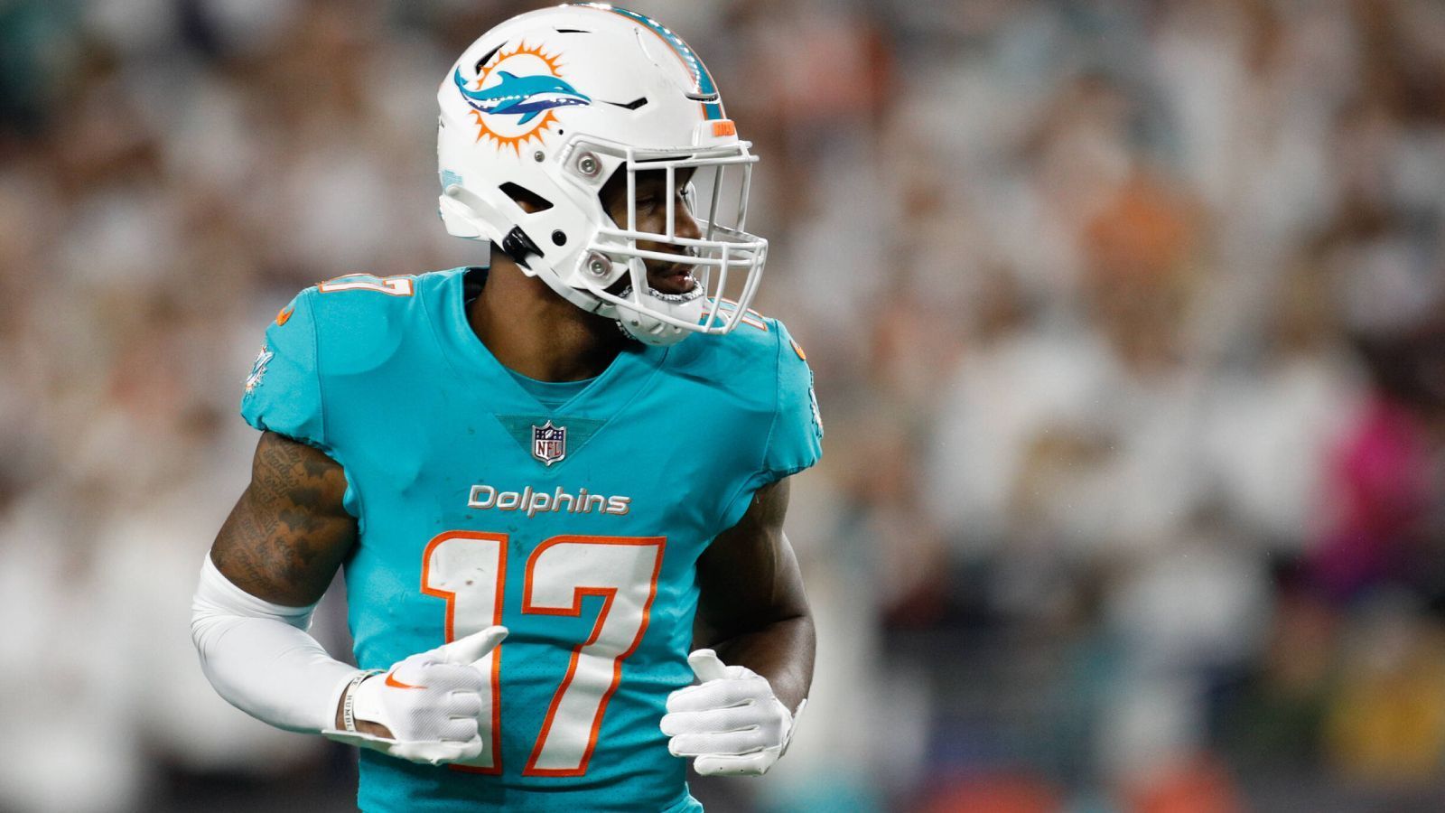 
                <strong>Jaylen Waddle (Miami Dolphins)</strong><br>
                Statistiken von Jaylen Waddle im Vergleich zu Cooper Kupp (Los Angeles Rams):&#x2022; Yards/Spiel: 87,2 - 90,2<br>&#x2022; Yards/Catch: 17,2 - 10,8<br>&#x2022; Touchdowns: 6 - 6<br>&#x2022; First Downs: 42 - 42<br>
              