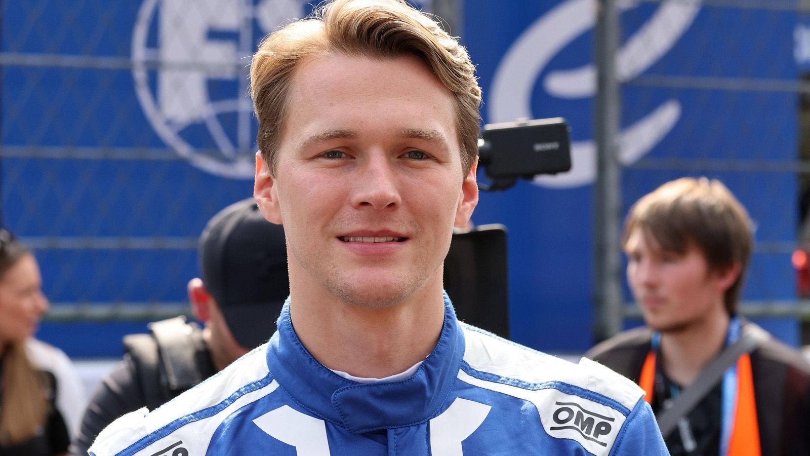 
                <strong>Maximilian Günther (Maserati)</strong><br>
                Maximilian Günther wechselte vor der Saison zu Neueinsteiger Maserati. Da war es fast schon klar, dass es ein wenig rumpelig laufen würde. Das war vor allem im Qualifying der Fall, in dem Günther die Duellphase verpasste und in seiner Gruppe nur Neunter von elf Piloten wurde. Im Rennen lief es von Startplatz 17 aus ein wenig besser, vor allem dank eines cleveren Energiemanagements hatte Günther in der Schlussphase noch die Möglichkeit, einige Konkurrenten zu überholen. Am Ende wurde der Deutsche Elfter.
              