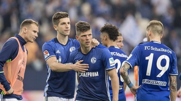 
                <strong>Schalke 04 (10., 42 Punkte)</strong><br>
                Erstmals nach sieben Jahren verpasst S04 wieder den Europapokal. Da dies bereits feststeht und der emotionale Abschied von Klaas-Jan Huntelaar bereits beim letzten Heimspiel gegen den HSV erfolgte, haben die Schalker in Ingolstadt einen klassischen Sommerkick vor der Brust. Ein Sieg wäre aber notwendig, um vielleicht am Ende auf einem einstelligen Tabellenplatz zu landen. Gibt nicht nur mehr TV-Geld, sieht auch besser aus.
              