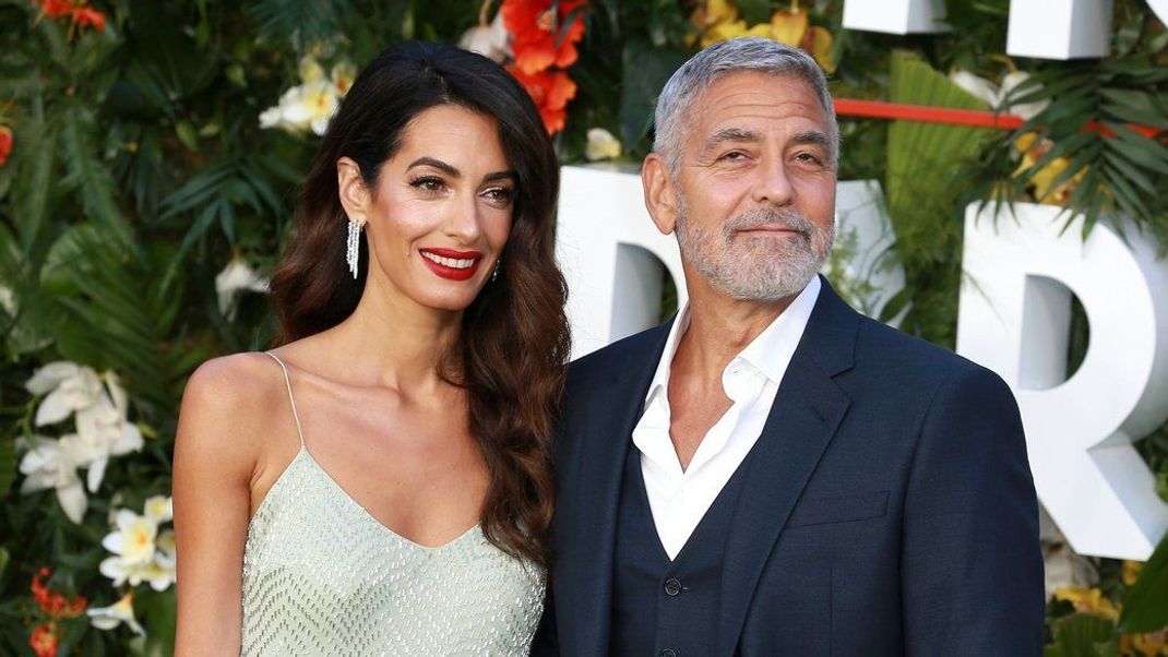 Filmschauspieler George Clooney steht zu Hause öfter in der Küche als seine Ehefrau. Nach seinen Aussagen sei das auch besser so. Die Gründe dafür erfährst du hier.
