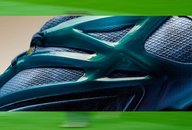 
                <strong>Mit diesem Schuh will Lionel Messi CL-Sieger werden</strong><br>
                Unter dem Hashtag #MESSI15 und #BeTheDifference präsentierte der Hersteller das neue Modell von Lionel Messi. 
              