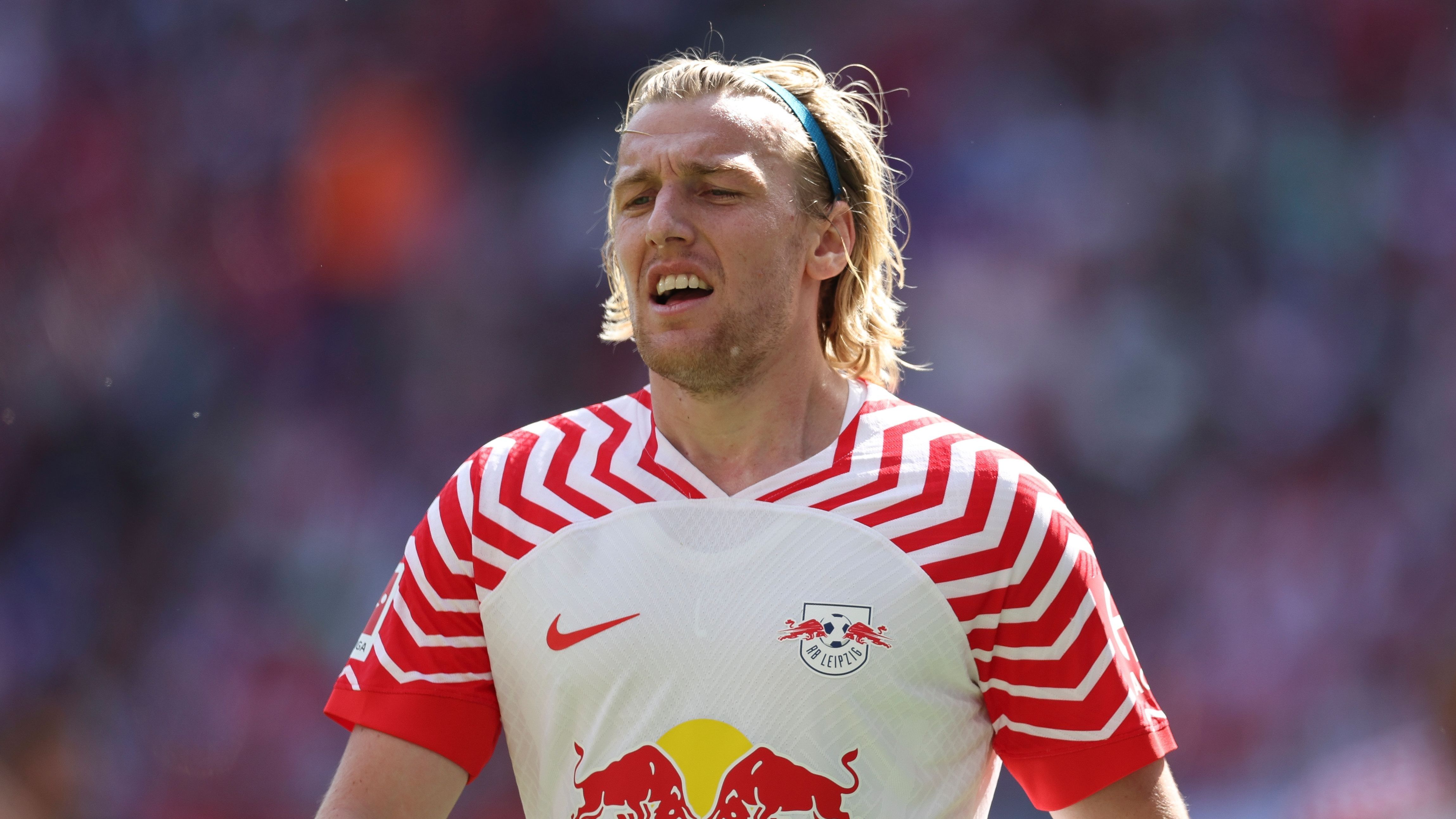 <strong>Emil Forsberg</strong><br>Der Schwede ist anfangs sehr aktiv, nach Ulreich-Patzer verfehlt er aus 40 Metern knapp das leere Tor. Taucht mit zunehmender Spieldauer aber zusehends ab und wird durch Baumgartner ersetzt. <strong>ran-Note: 4</strong>