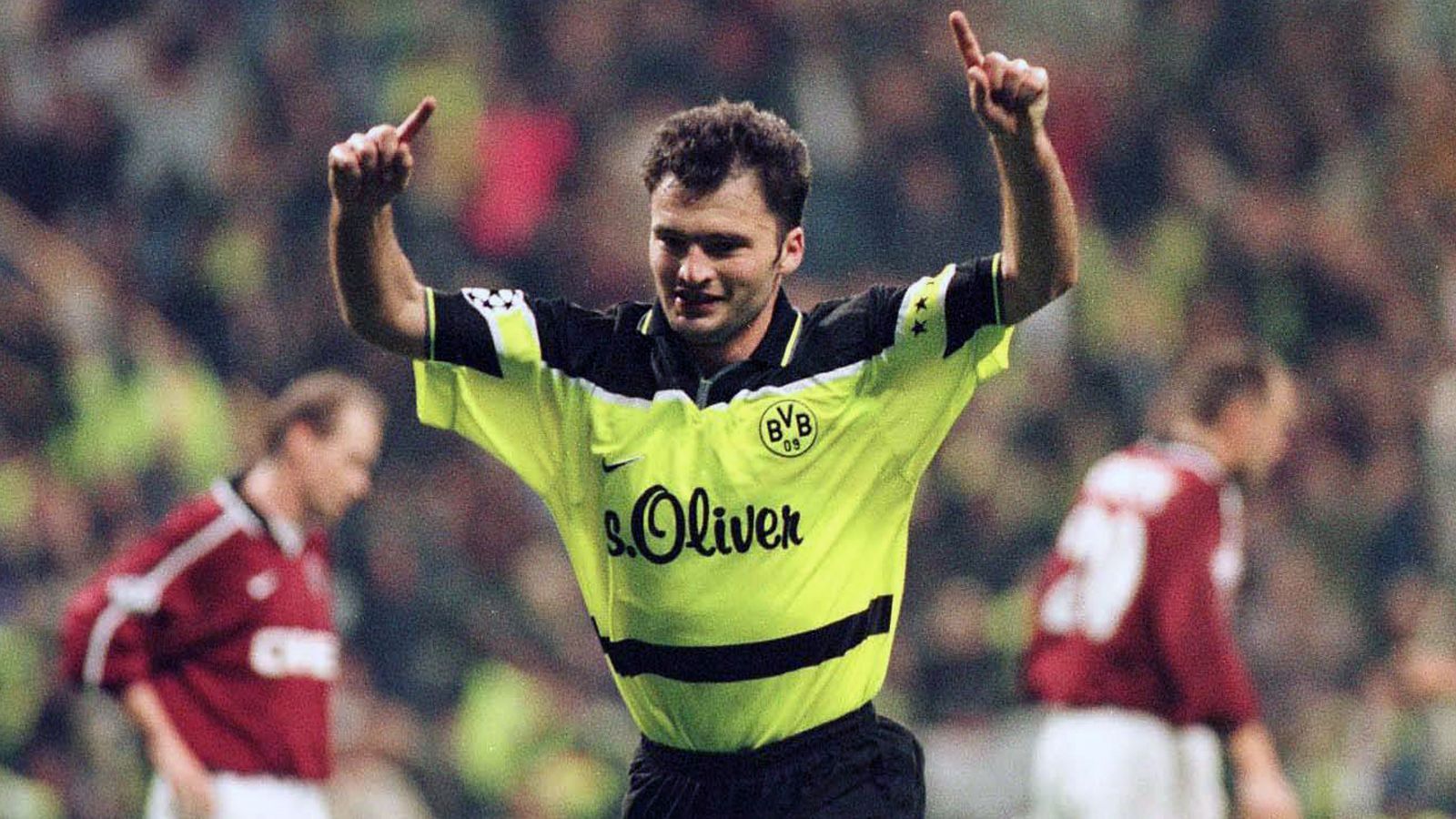 
                <strong>Platz 9 (geteilt): Stephane Chapuisat</strong><br>
                Champions-League-Tore für den BVB: 7 - Champions-League-Spiele für den BVB: 20
              