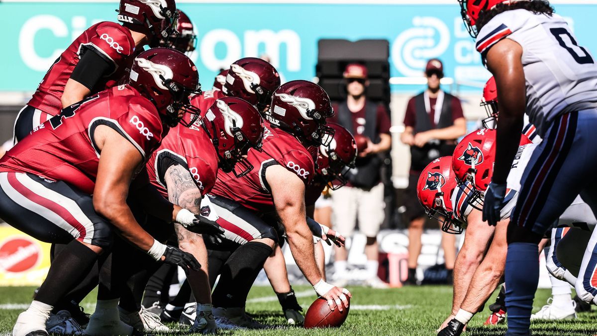 American Football, European League of Football Saison 2024 Week 12 Hamburg Sea Devils at Rhein Fire Düsseldorf 11.08.2024, schauinsland-reisen-arena Spielaktion Duisburg schauinsland-reisen-arena N...