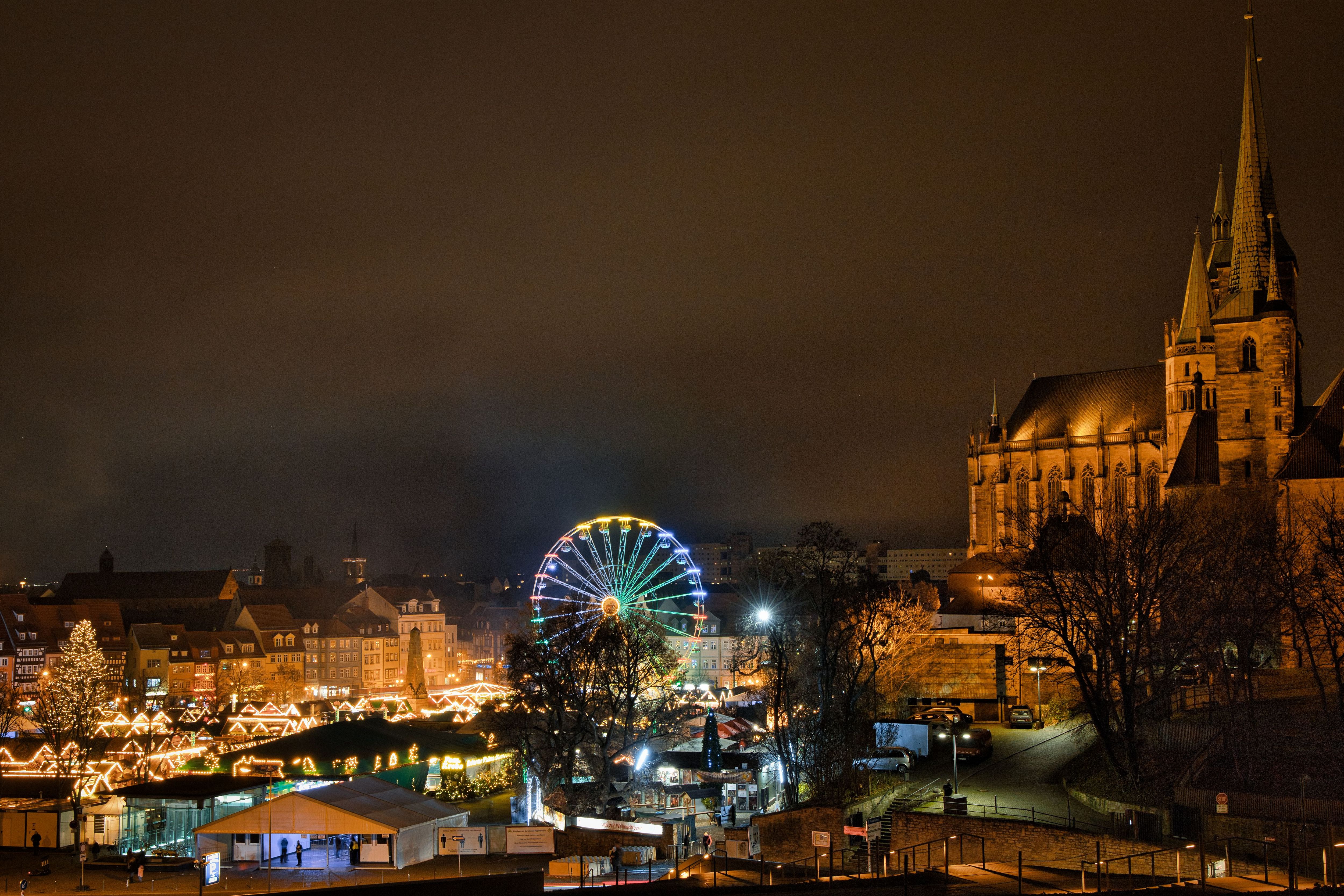 Weihnachtsmarkt in Erfurt rund um den Dom